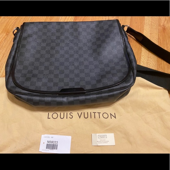 Louis Vuitton Daniel Crossbag